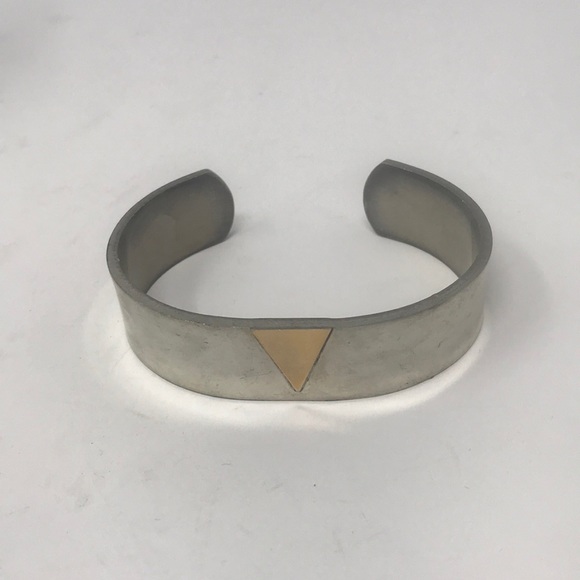 ❤️Cathedral Pewter cuff bracelet - Picture 3 of 3